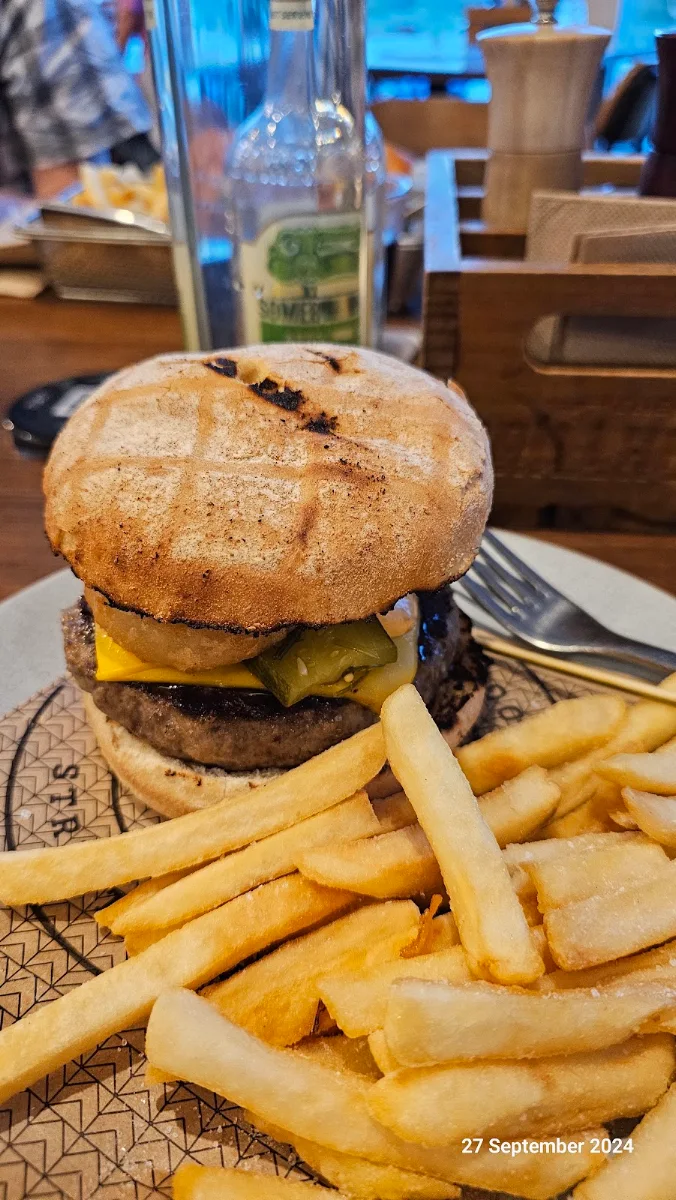 Hamburger, Victoria Hotel