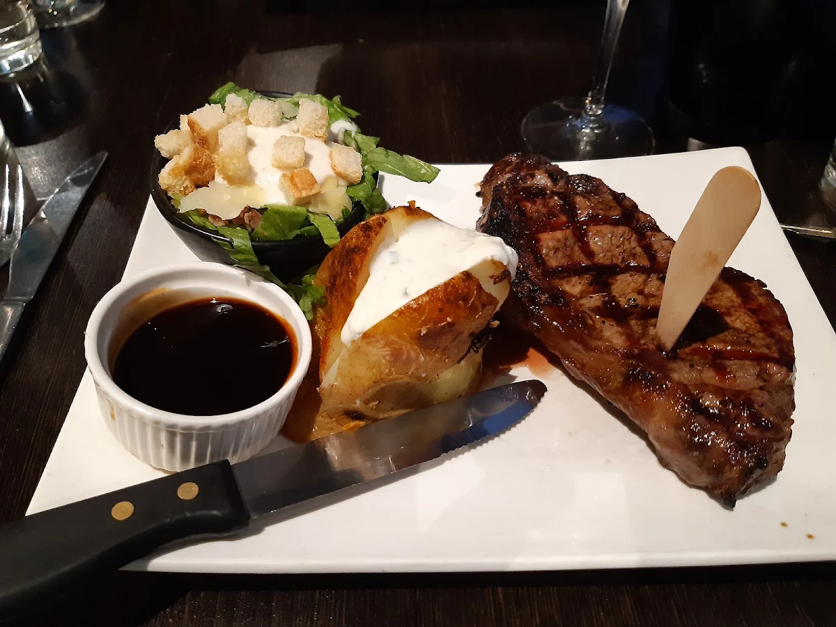 Porterhouse Steak, Victoria Hotel