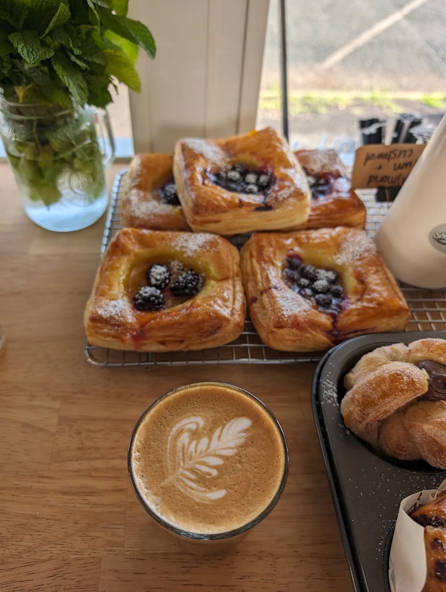 Highlights, Molly & Max Coffee Van