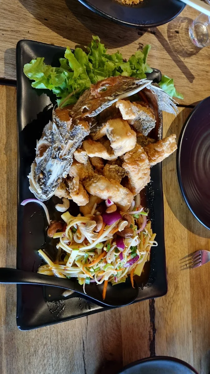 Barramundi Salad Yum Pla