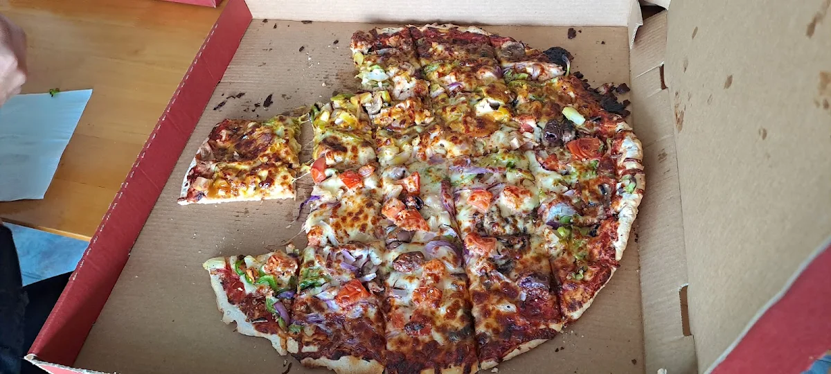 Tandoori Chicken Pizza