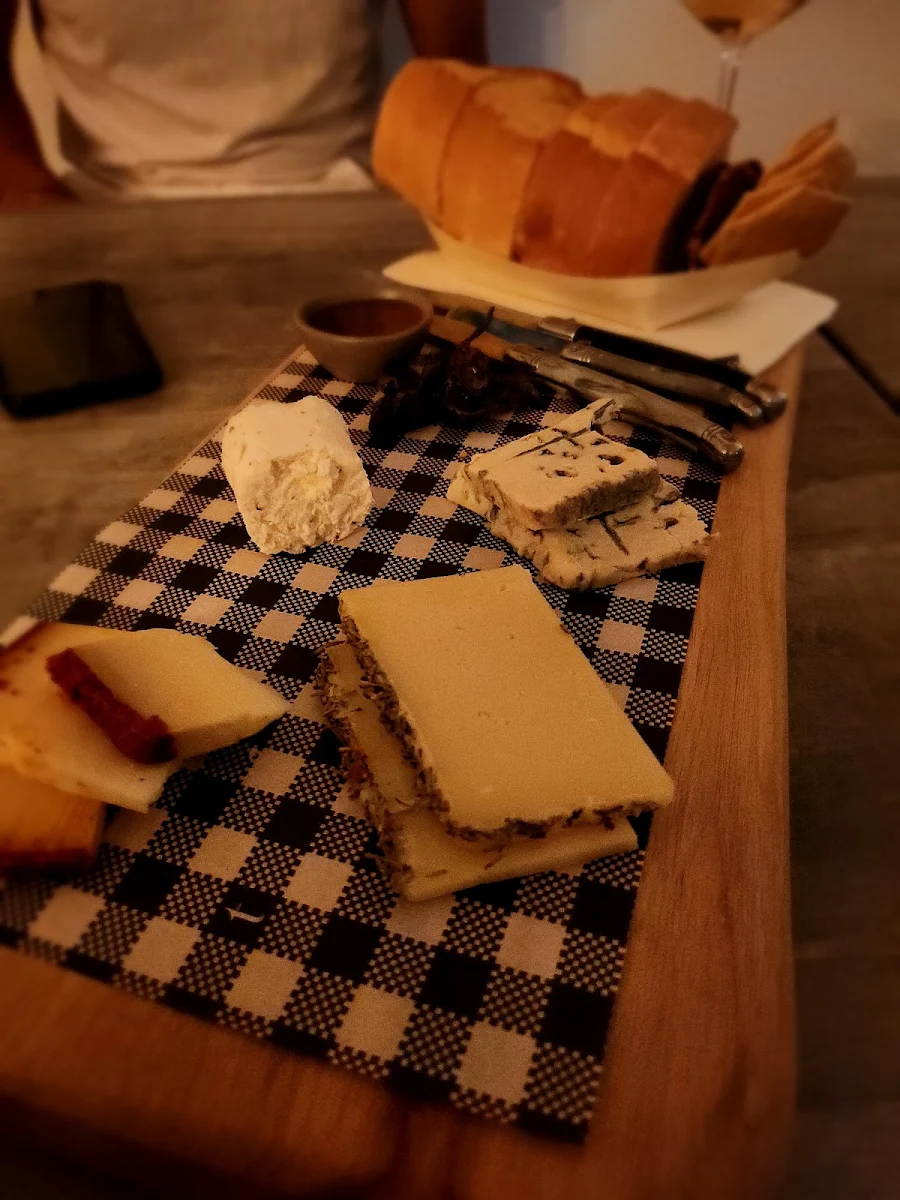 Cheese Selection, The Old Seven