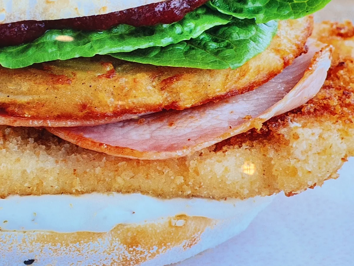 Burger, Schnitz Airport West
