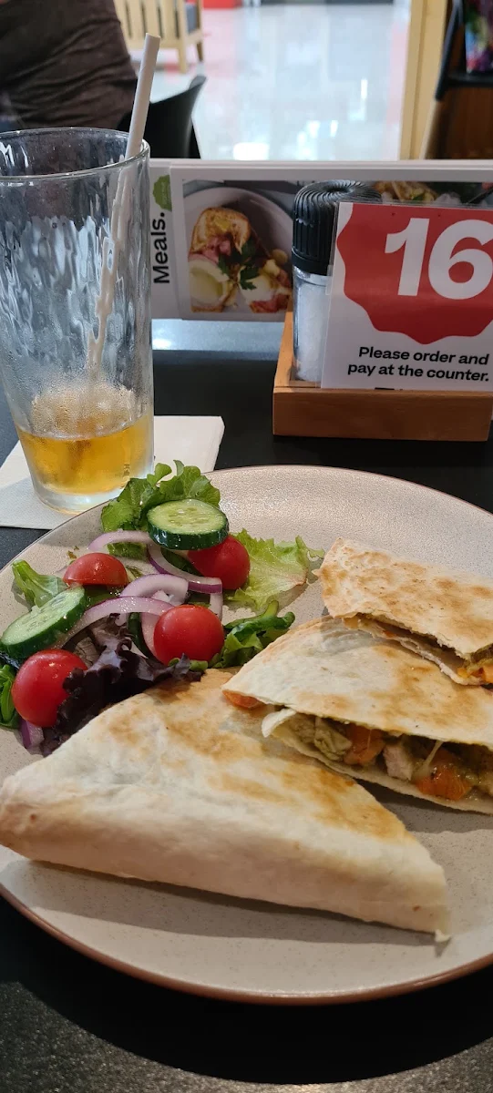Chicken Flatbread, The Coffee Club Café - Bundaberg Sugarland