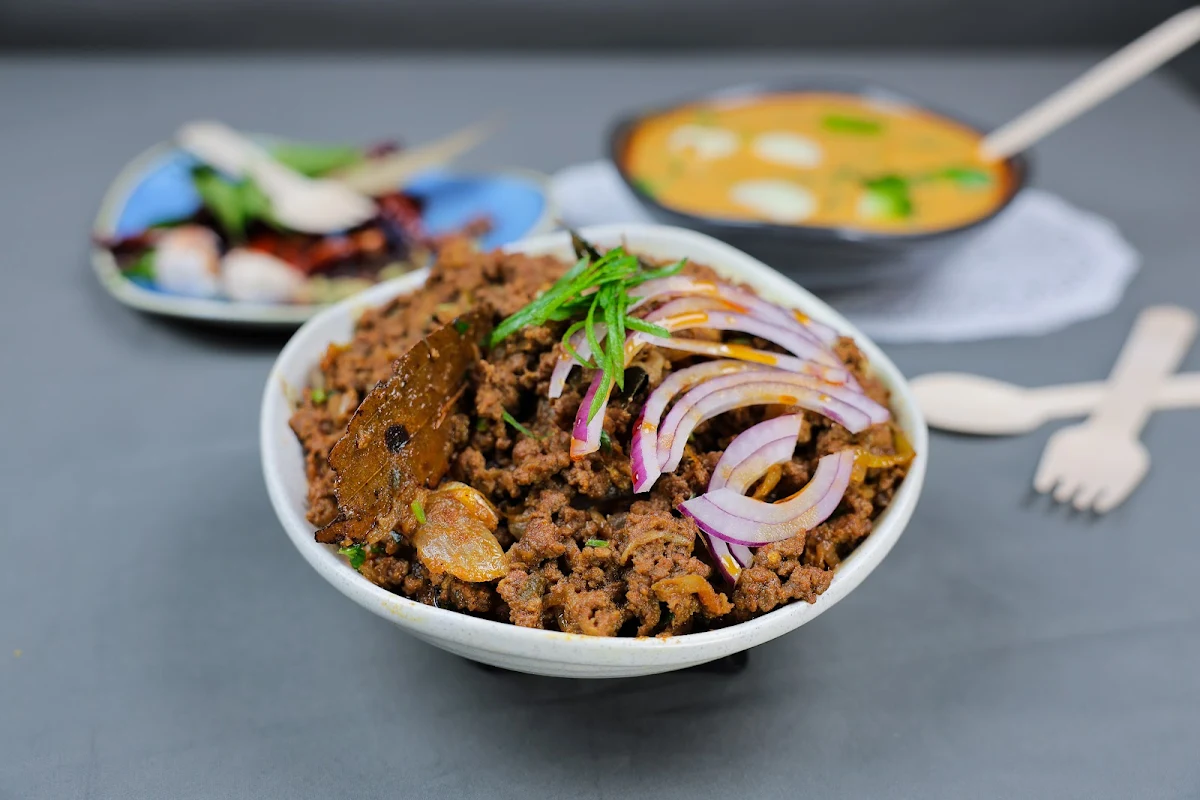 Highlights, Chilli India Cloud Clayton