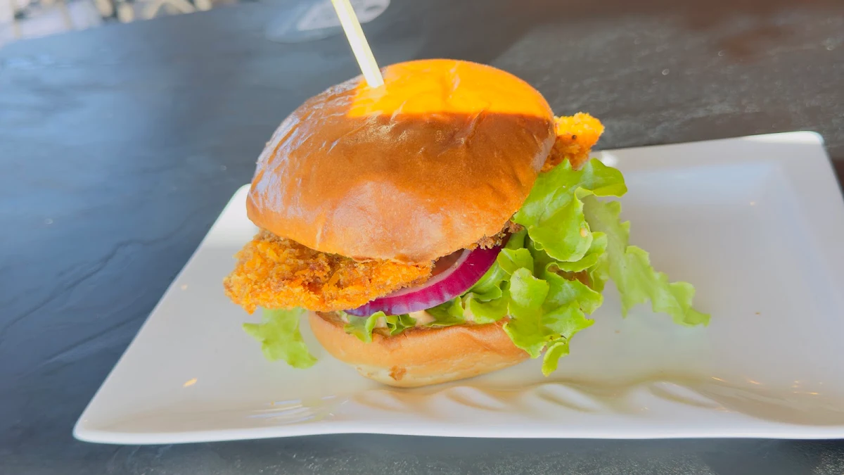 Crispy Chicken Burger, A LA TURK