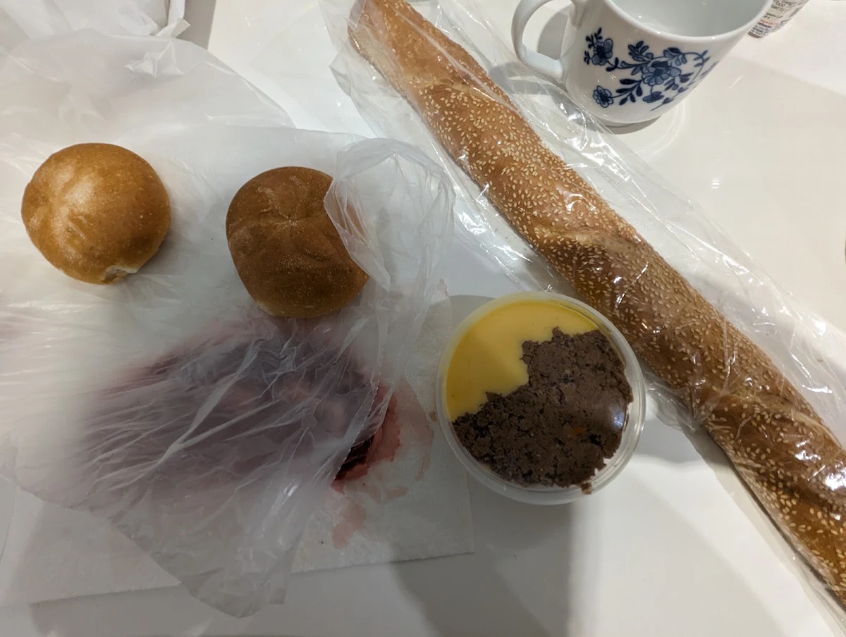 Bread Rolll, Hung Vuong - Spring Hot Bread