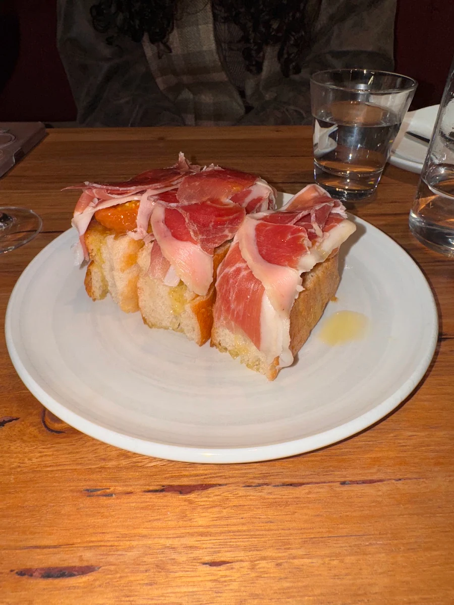 Foccacia, Attria Wine