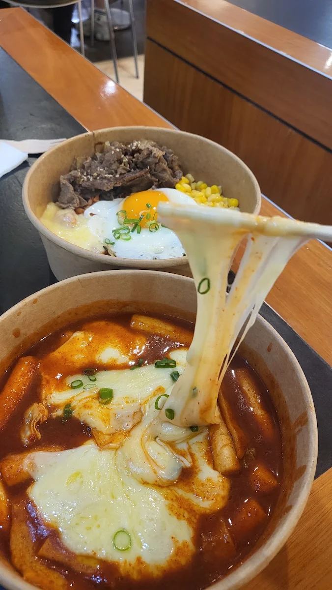 Highlights, Sinjeon Parramatta (신전 떡볶이 파라마타)