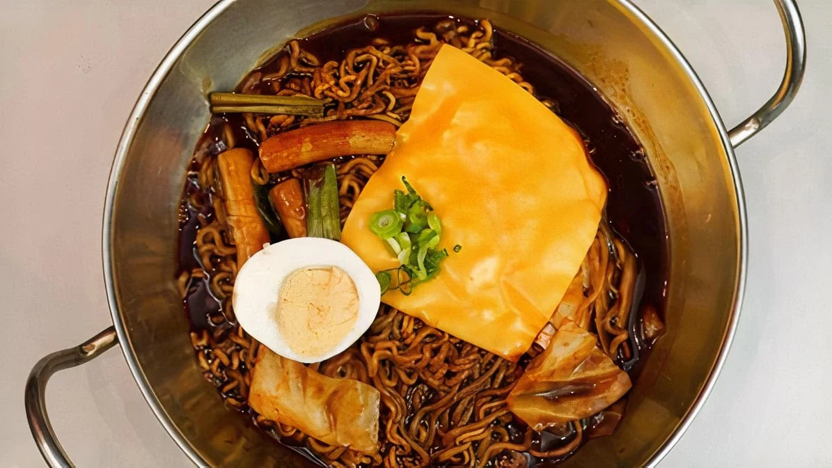Highlights, Sinjeon Parramatta (신전 떡볶이 파라마타)