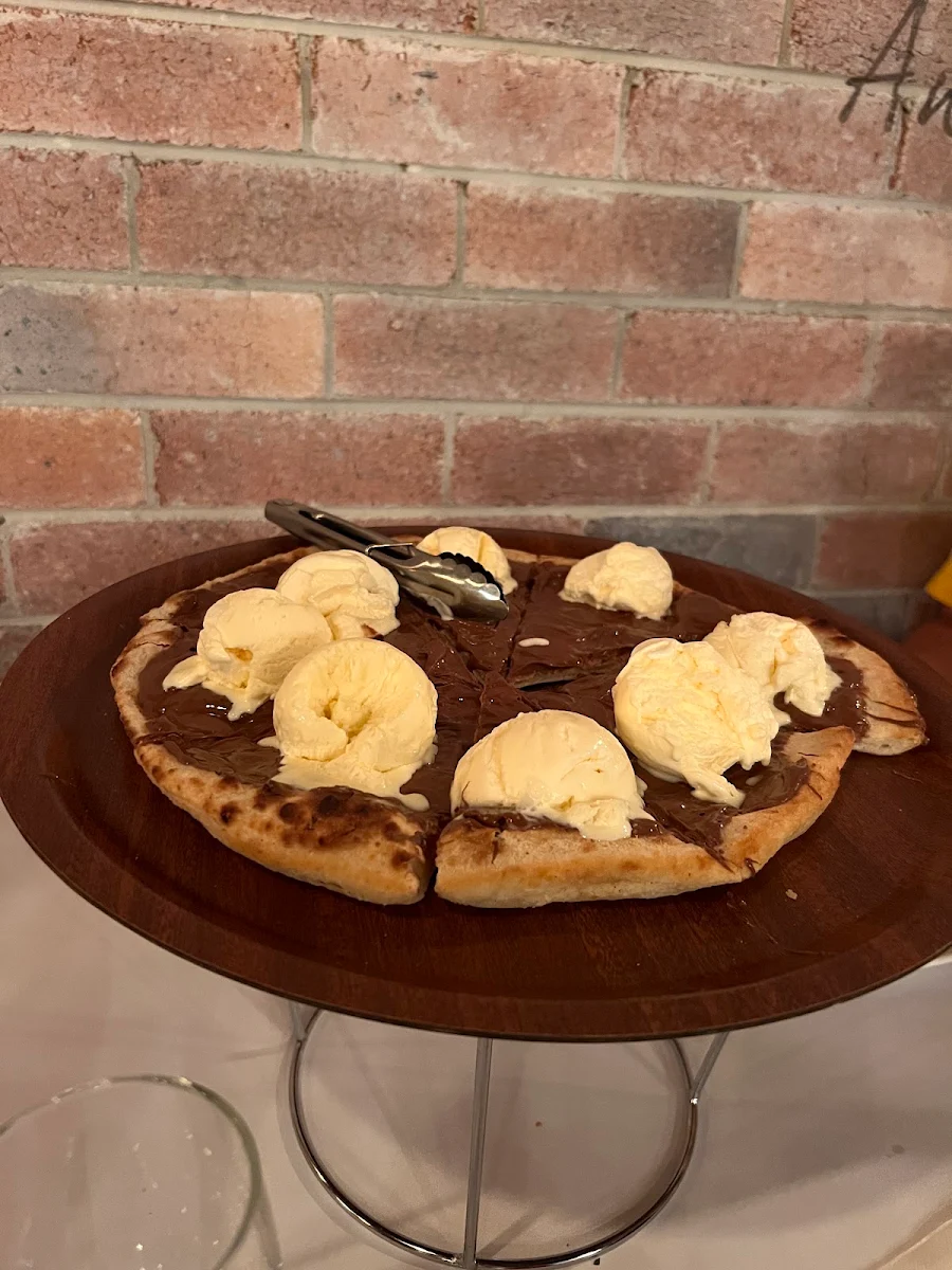 Nutella Pizza