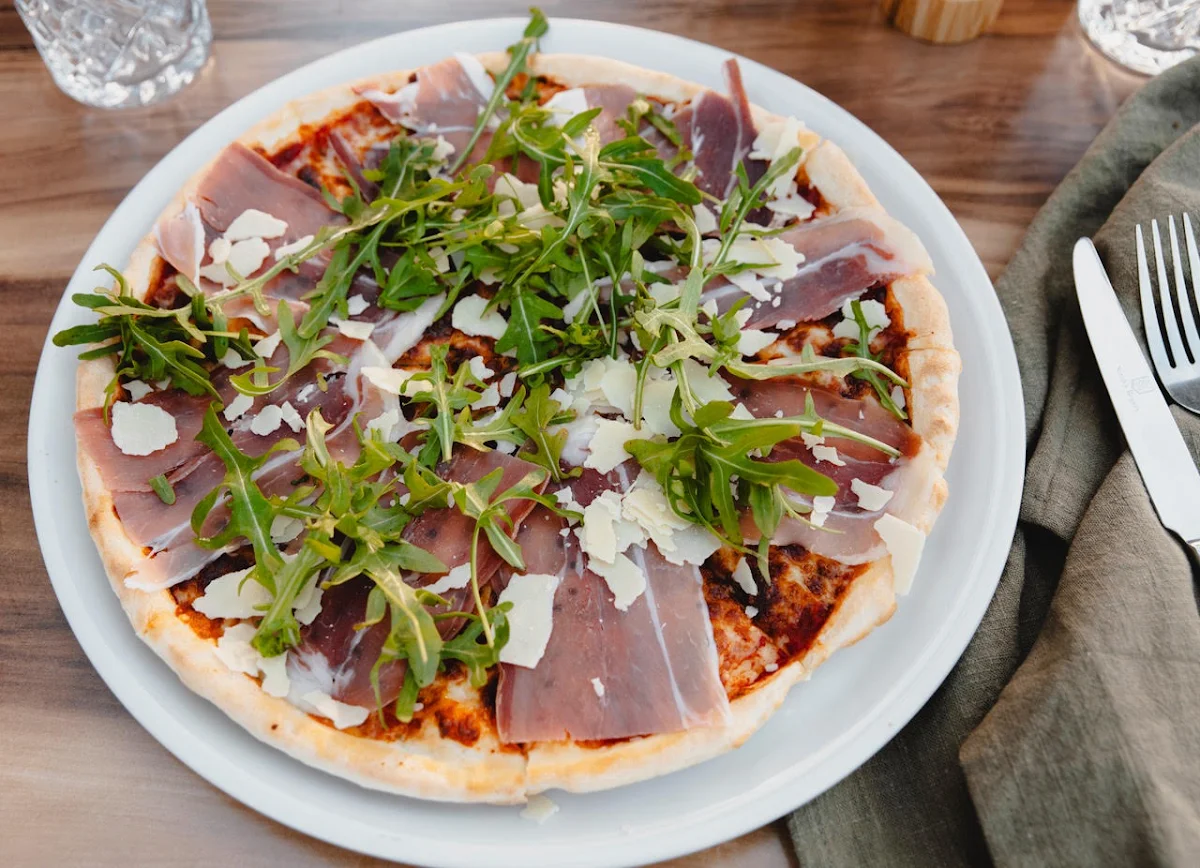 Highlights, Pizza in Paradise