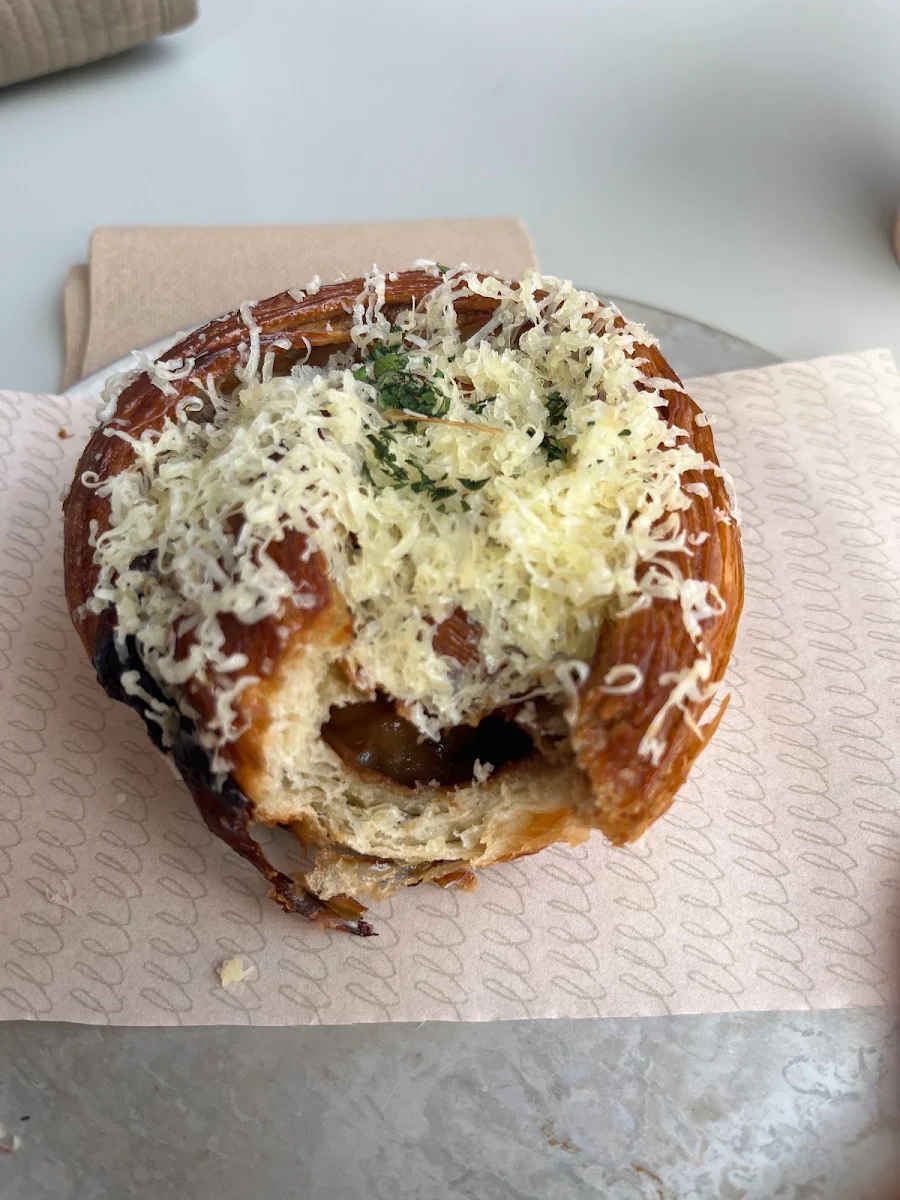 Vegemite Scroll, Common bakery Fremantle