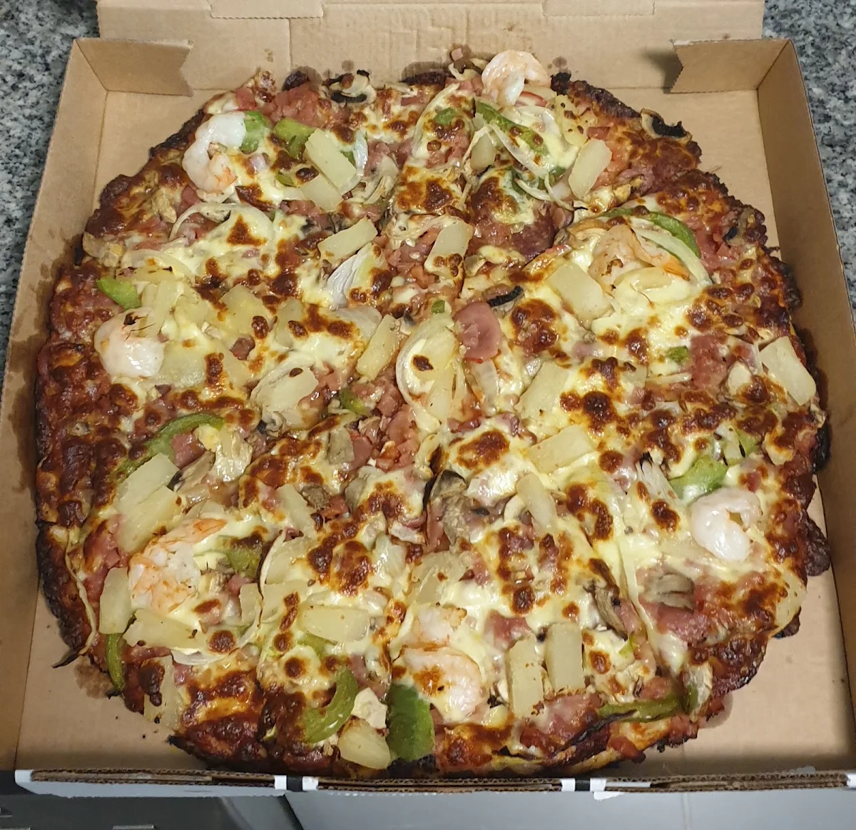 Unanderra Special Pizza Family Size