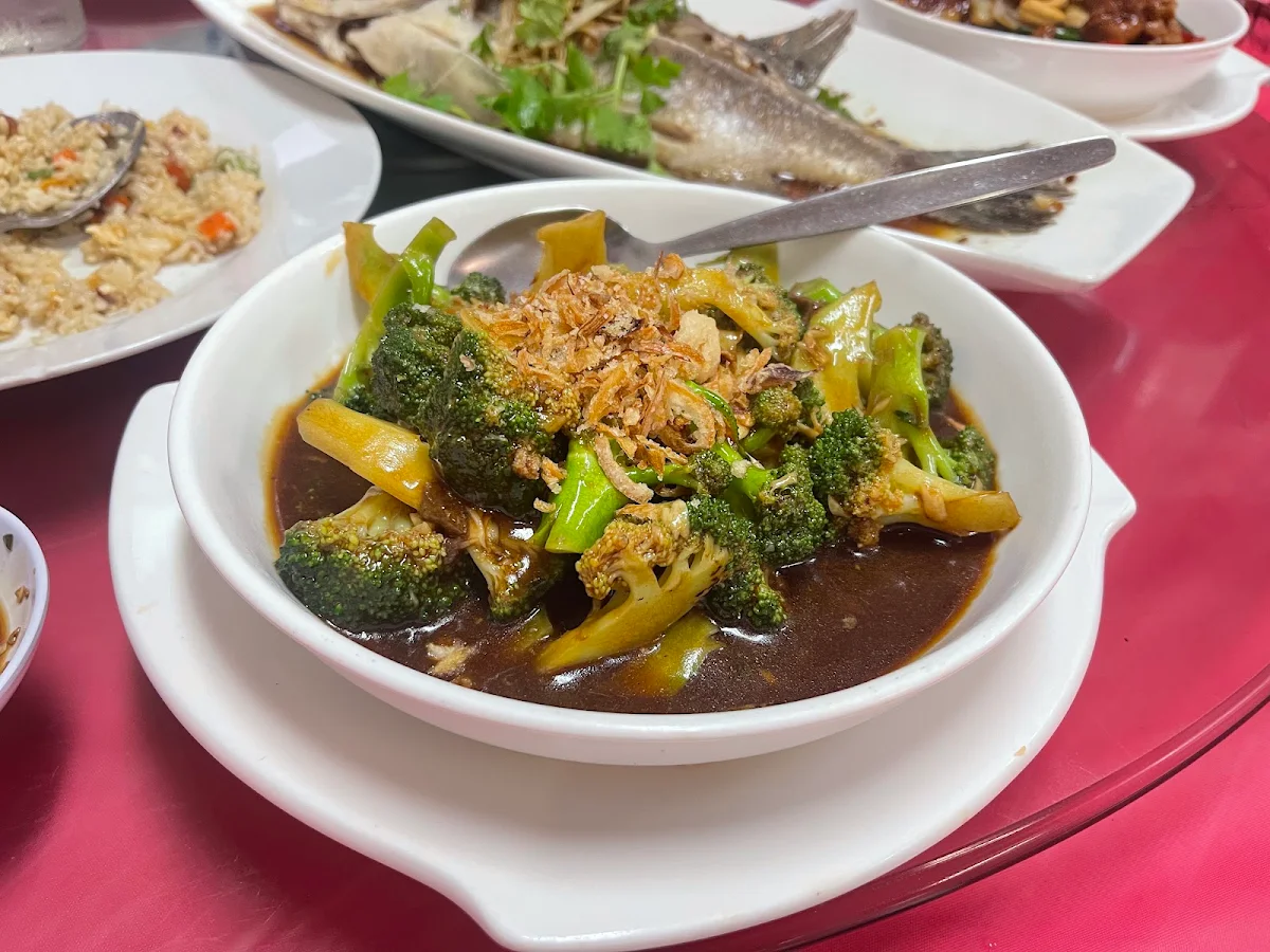 Broccoli with Oyster Sauce Garlic Sauce