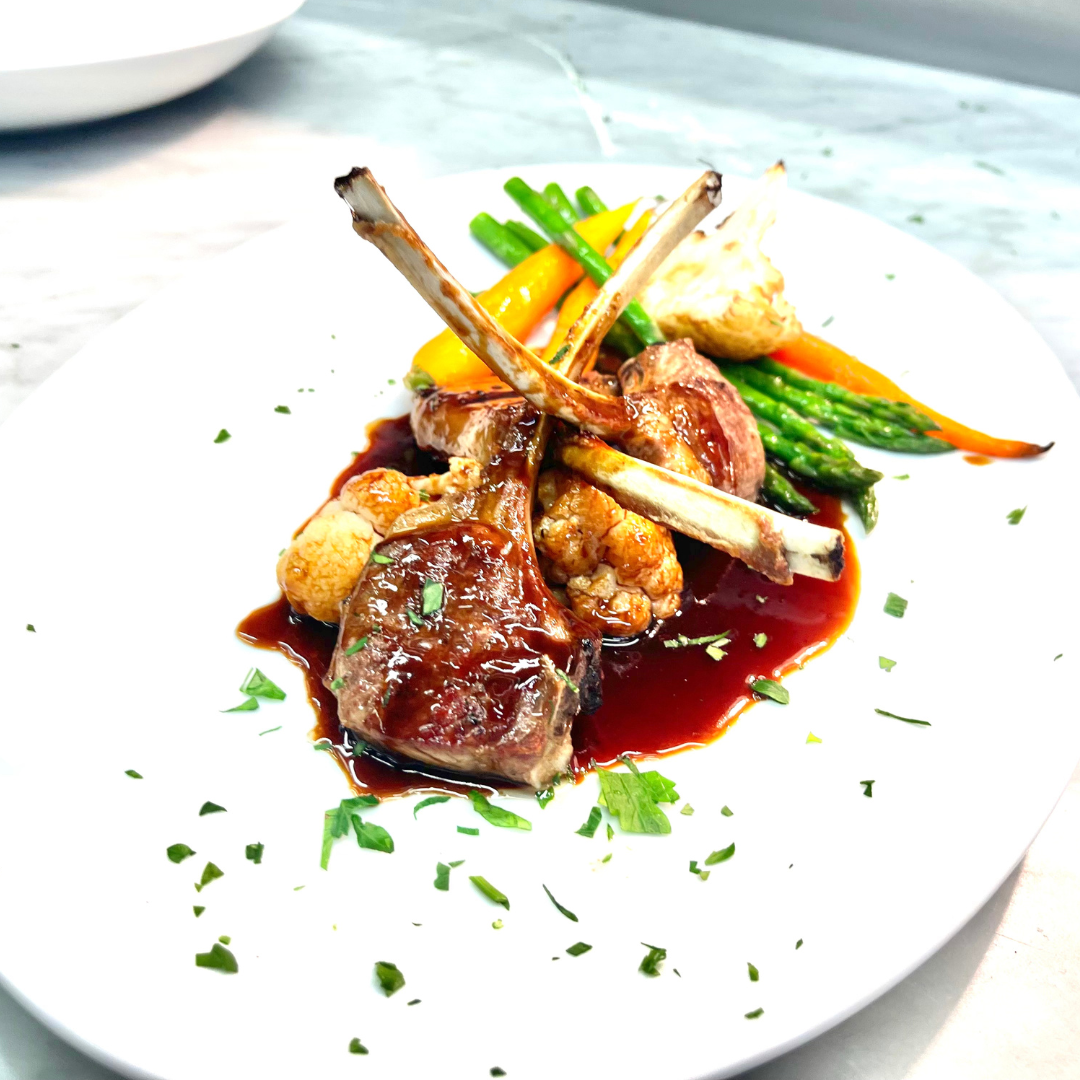 Highlights, Fellini Restaurant