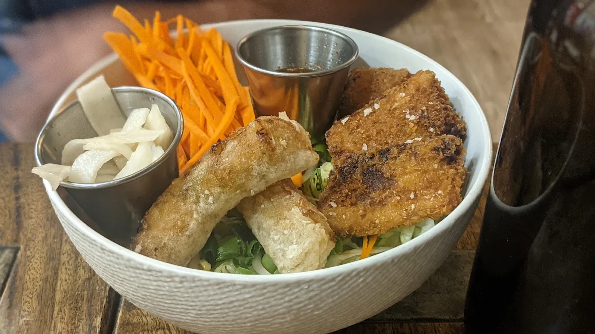 Highlights, Gaijin Eatery