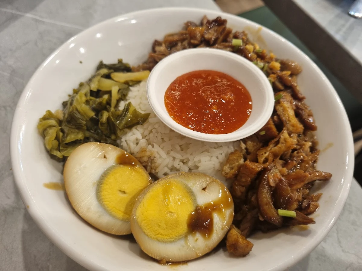 Braised Pork Knuckle on Rice
