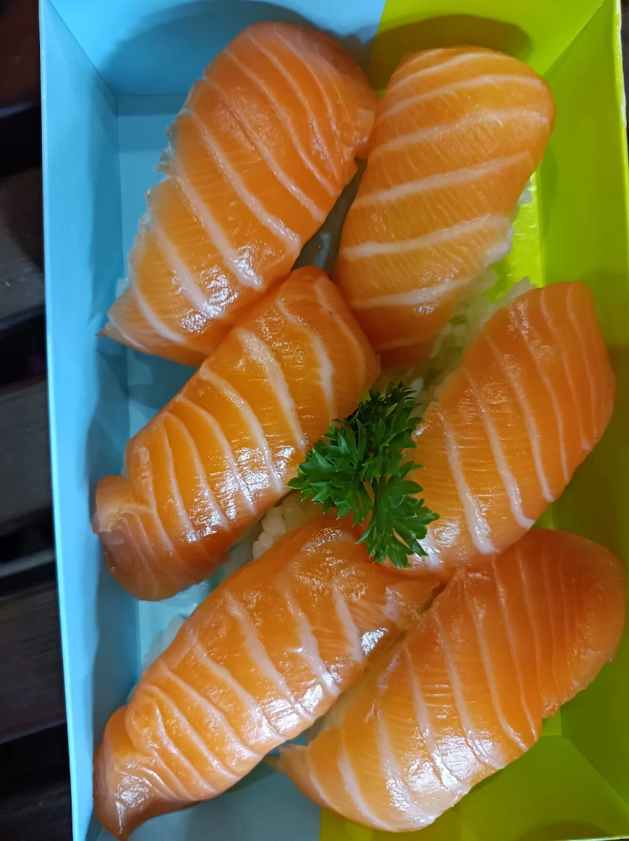 Salmon Sushi