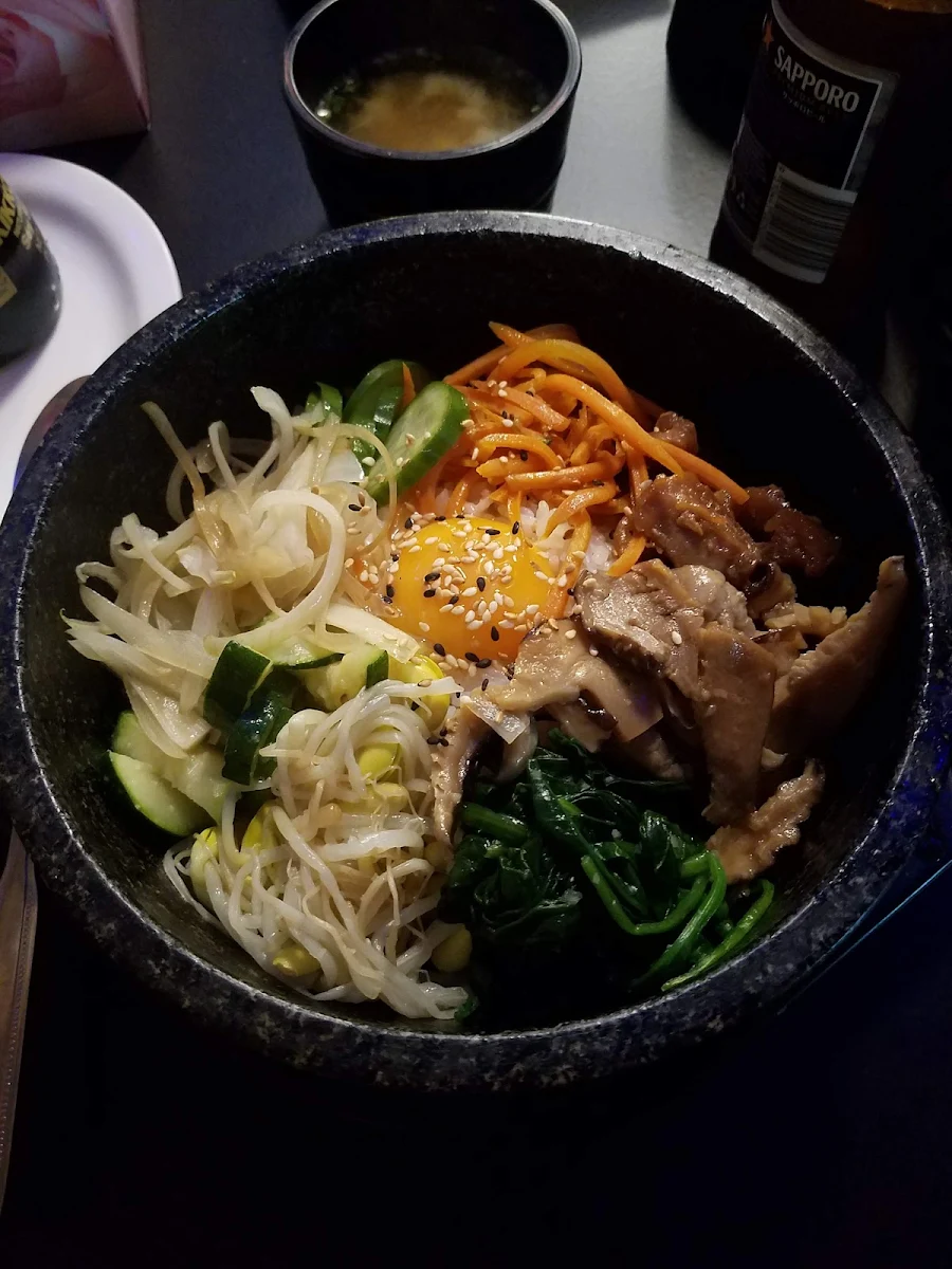 Stone Pot Bibimbab Chciken Beef Veggie
