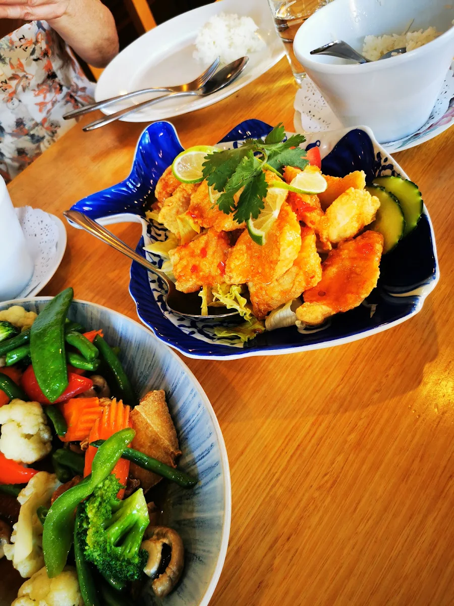 Highlights, Charntra Classic Thai Restaurant