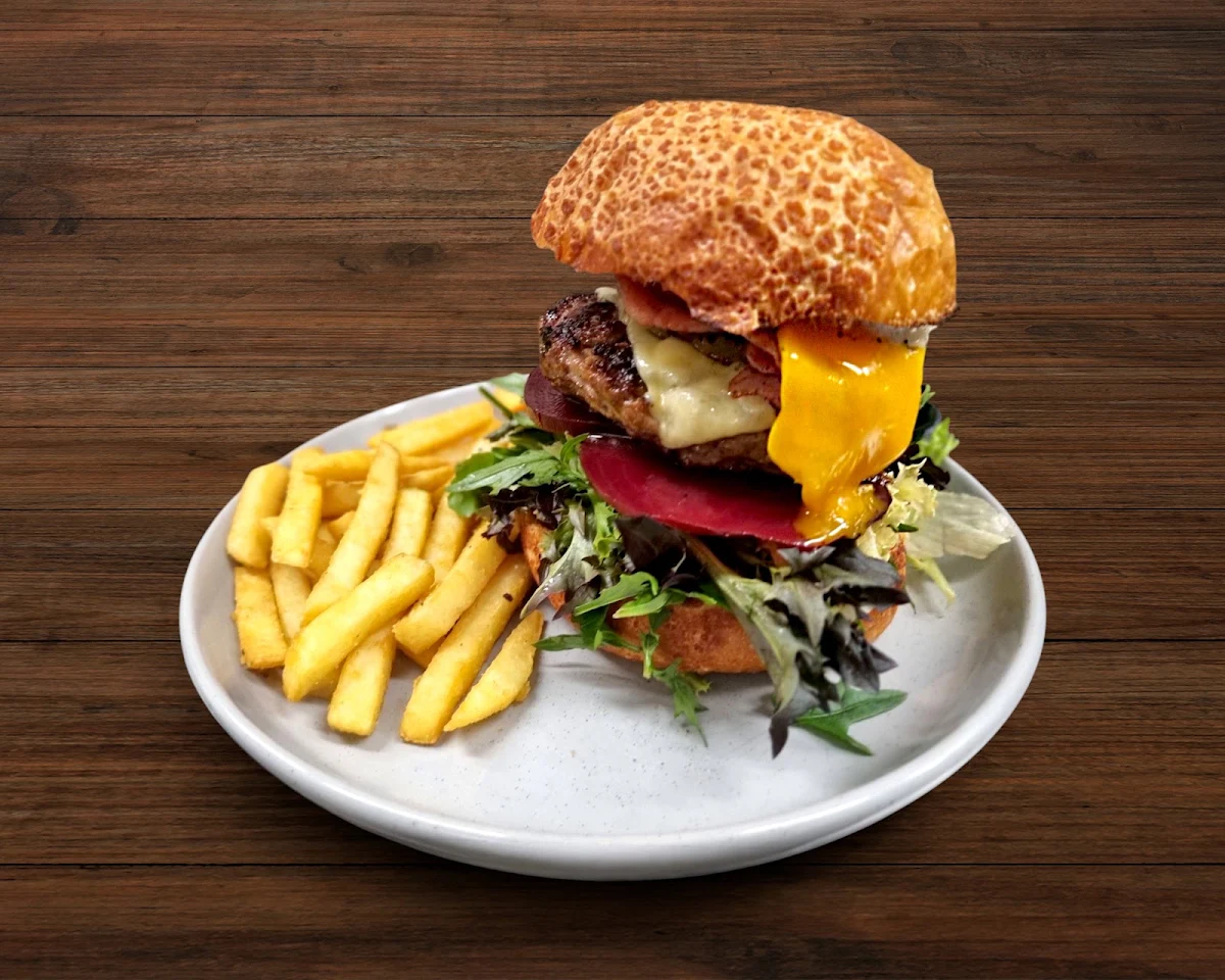Highlights, sapphire smokehouse