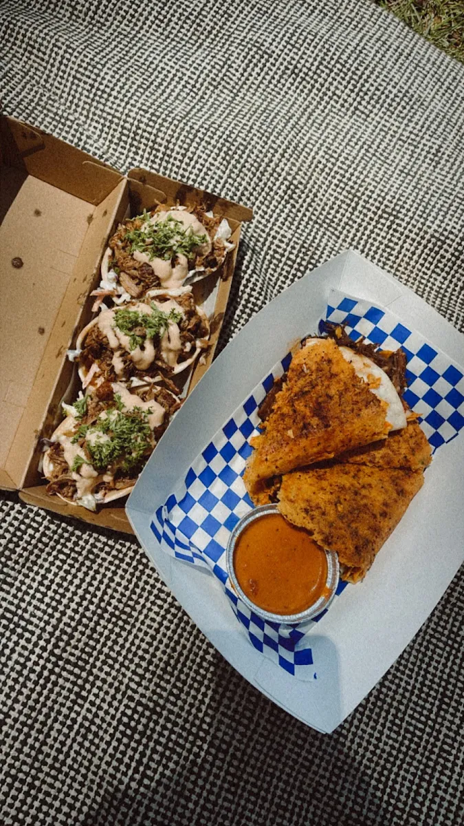 Highlights, sapphire smokehouse
