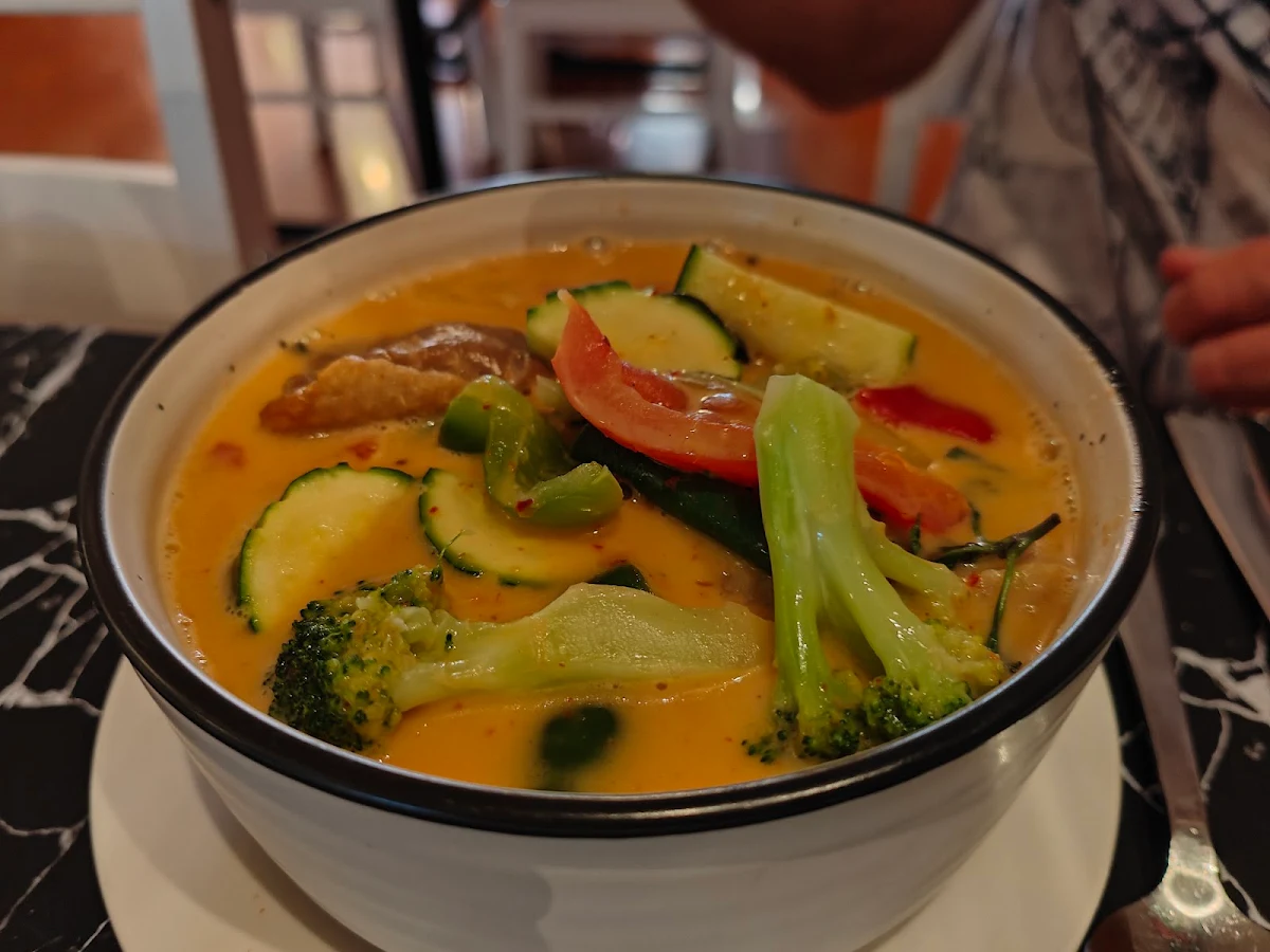 Red Duck Curry