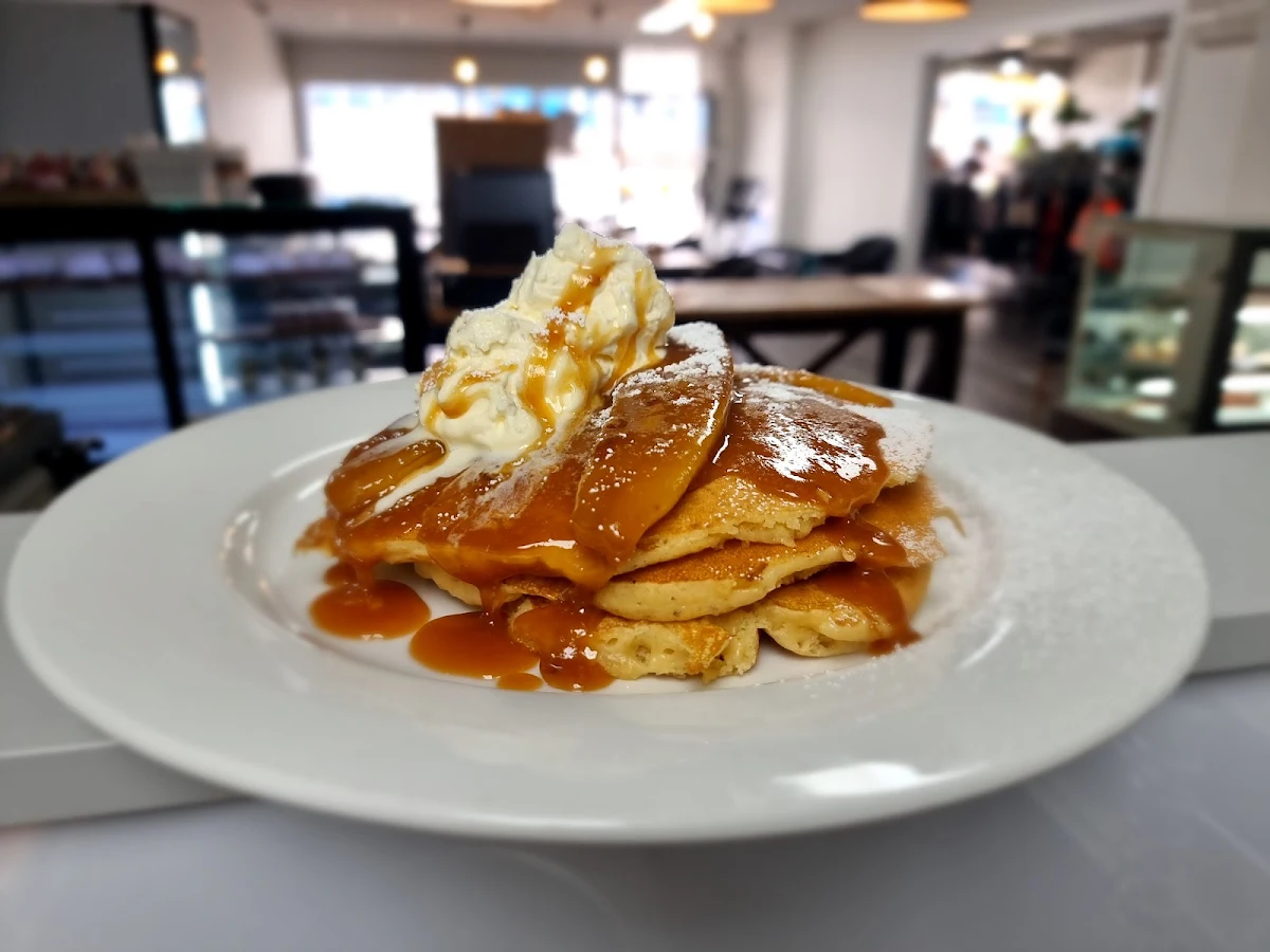 Caramel Banana Pancakes