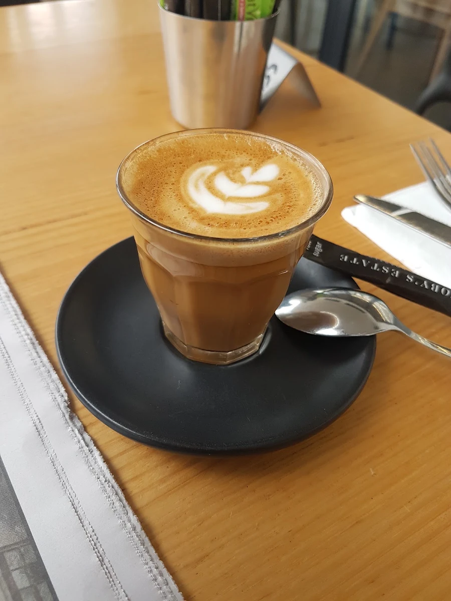 Piccolo, Local Hive Cafe