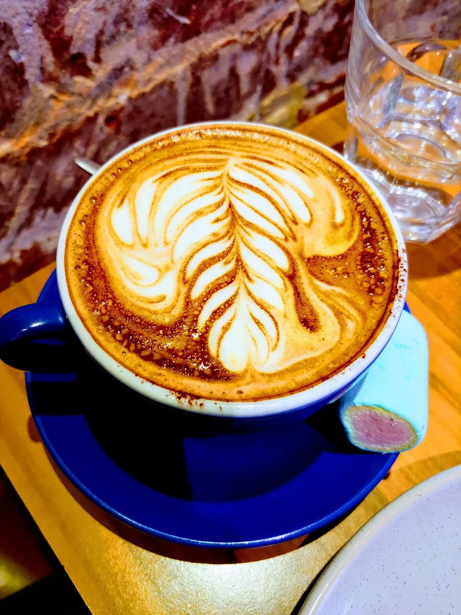 Flat White, Sayers Sister