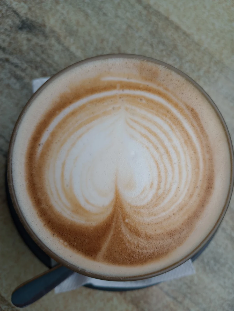 Highlights, Cook Rd Café