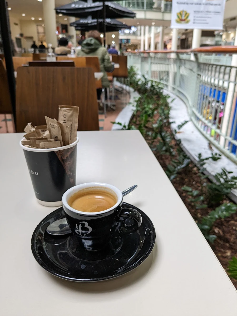Highlights, Beetle Cafe
