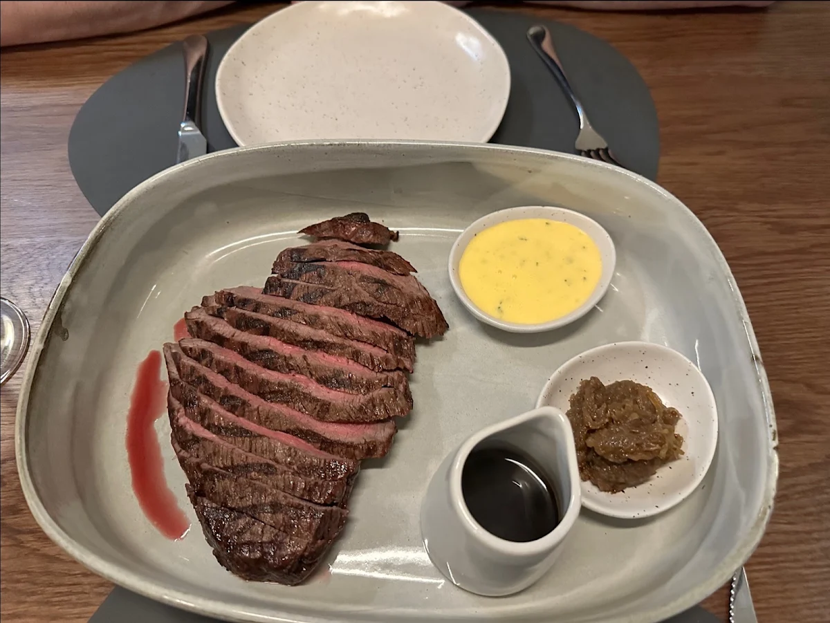 Wagyu, TOTE Bar & Dining