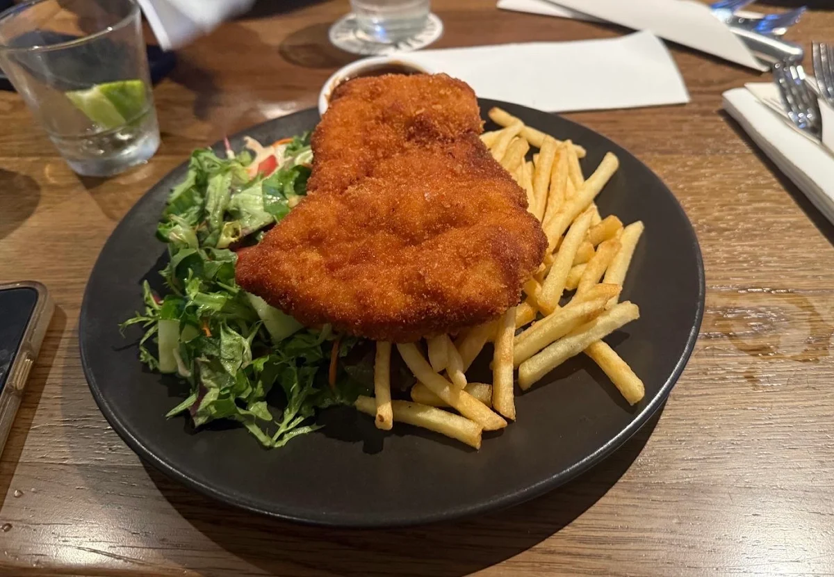 Chicken Schnitzel, Royal Oak Hotel