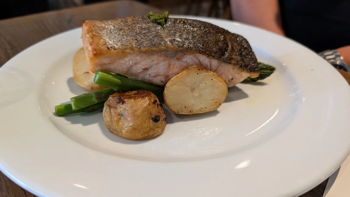 Salmon, Royal Oak Hotel