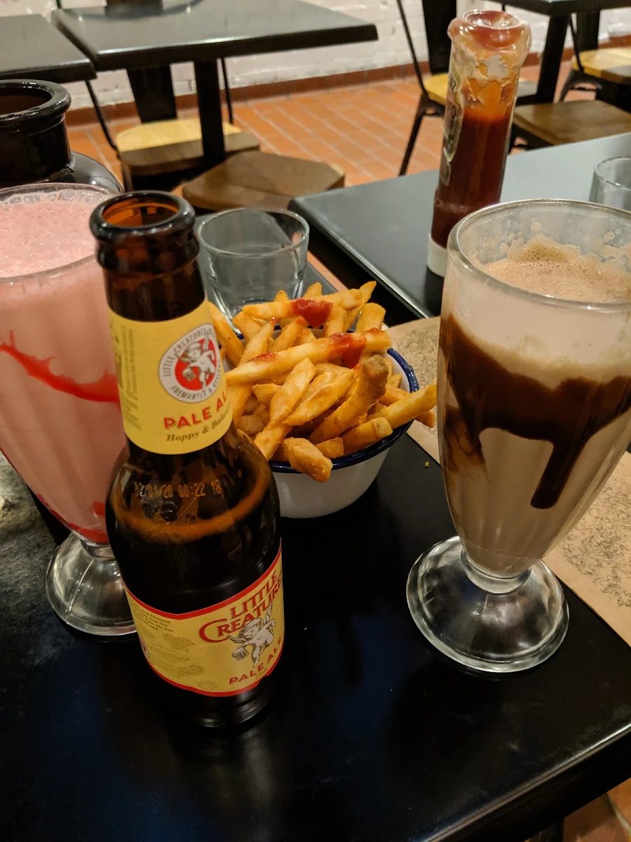 Chips Milkshake Beer, BurgerBurger