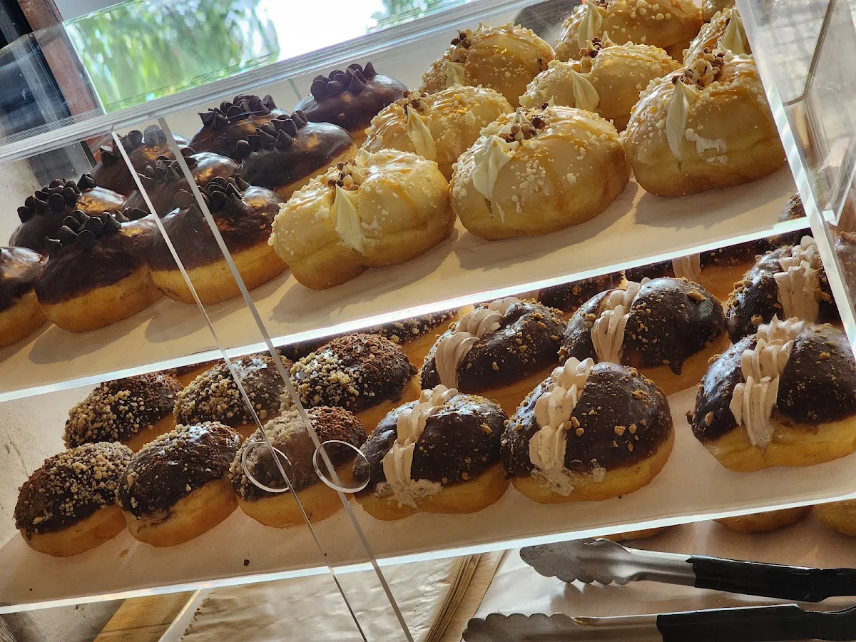 Donuts, BurgerBurger