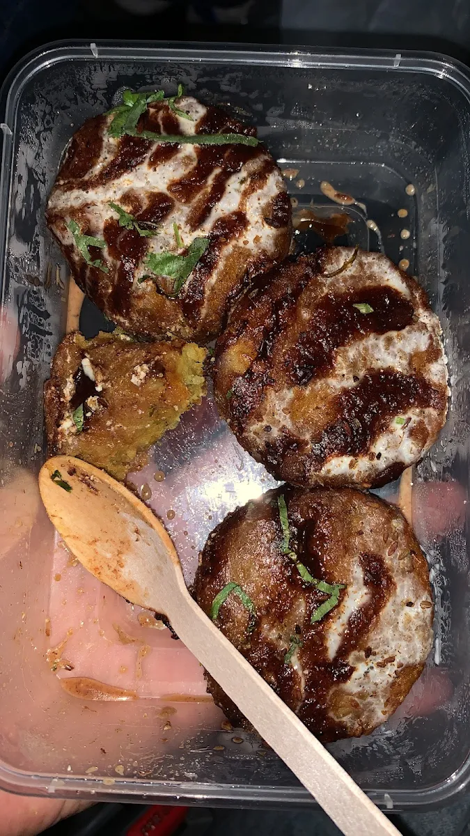 Aloo Tikki Chaat