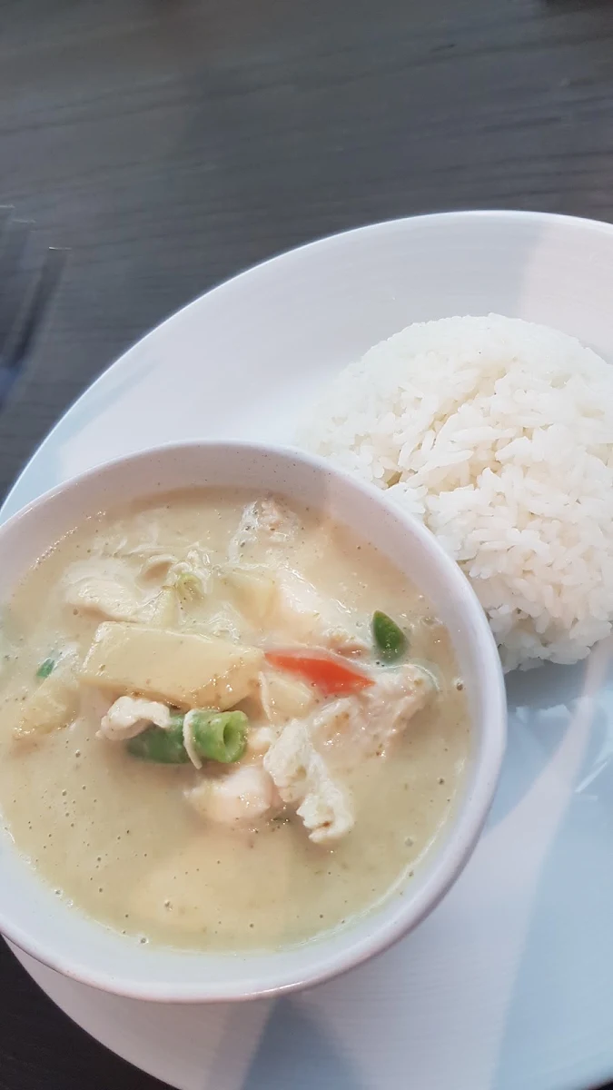 Green Chicken Curry