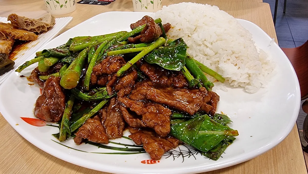 Beef and Kai-Lan in BBQ Sauce with Rice