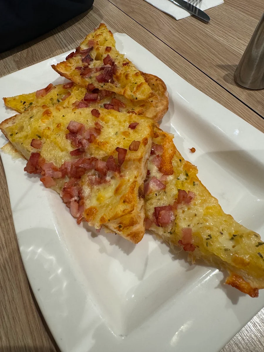 Highlights, Diamond Creek Hotel