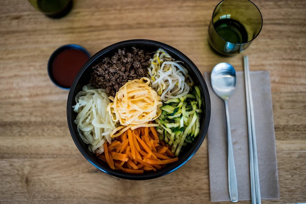 Bibimbap, Young's Table