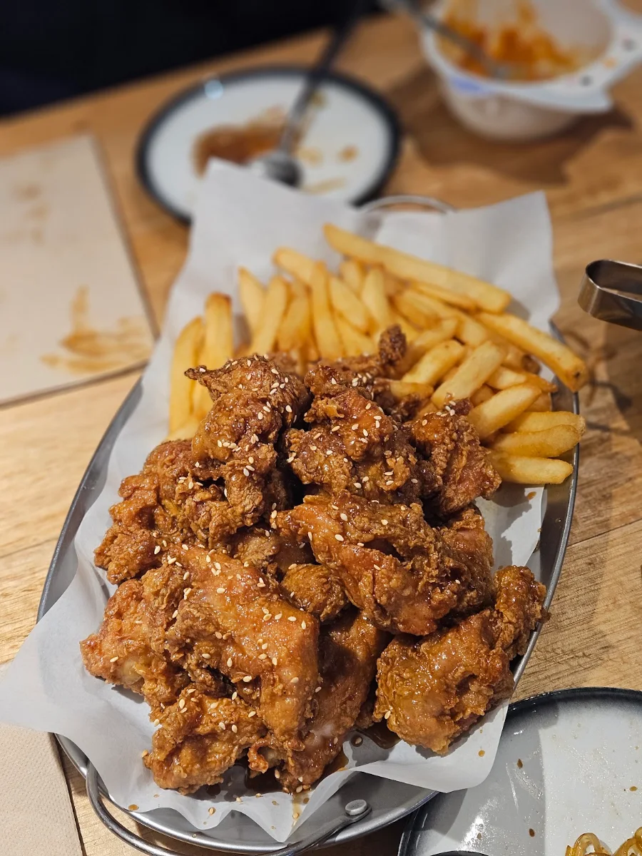 Chicken & Chips, Young's Table