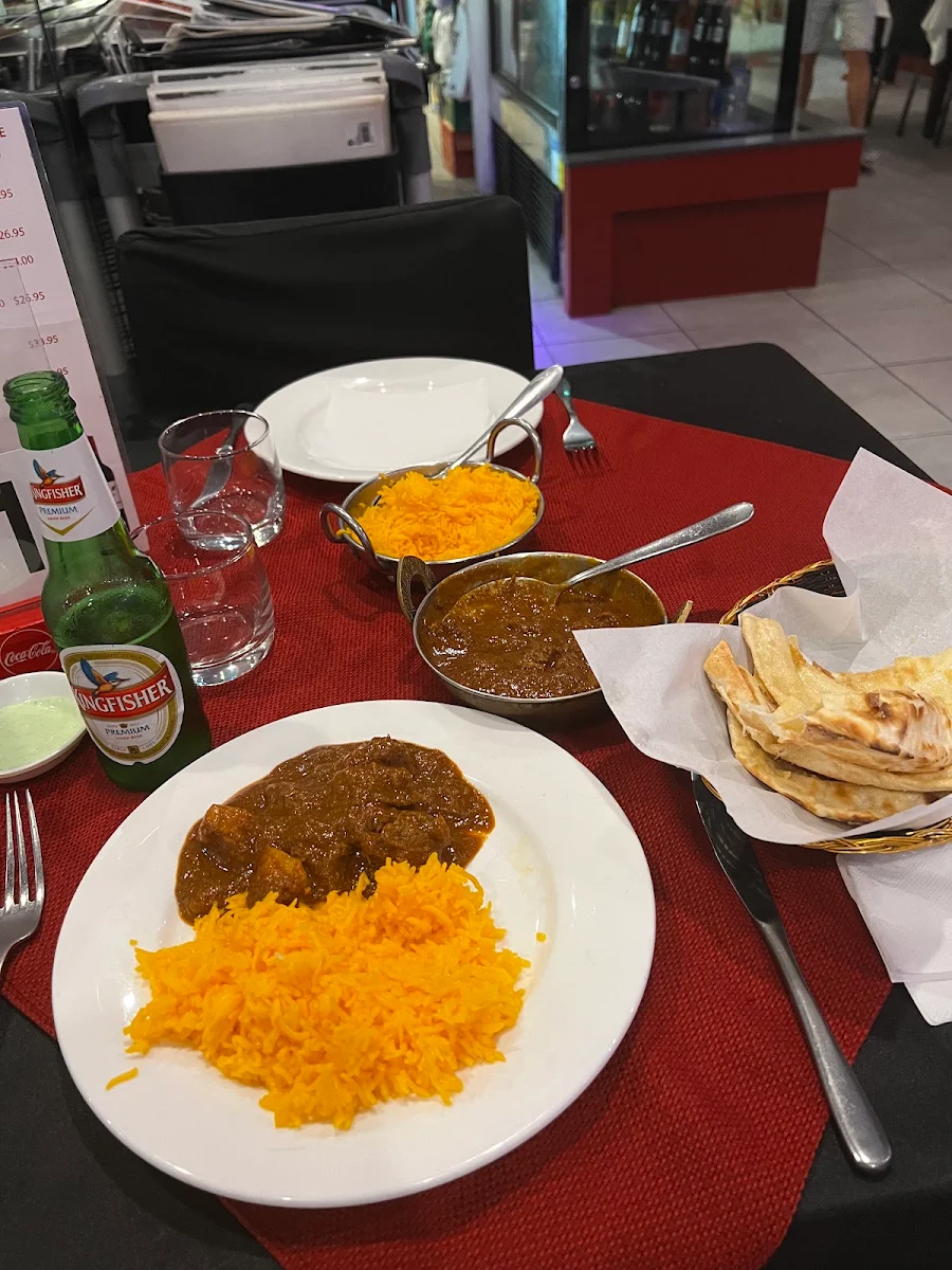 Beef Vindaloo, Krish Indian Robina