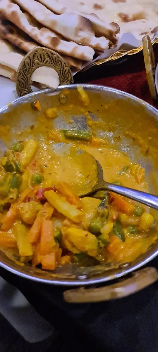 Vege Korma, Krish Indian Robina