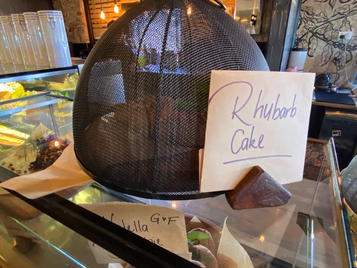 Cakes, Insane Caffeine