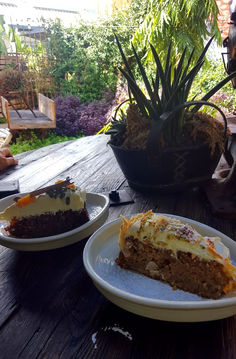 Carrot Cake, Insane Caffeine