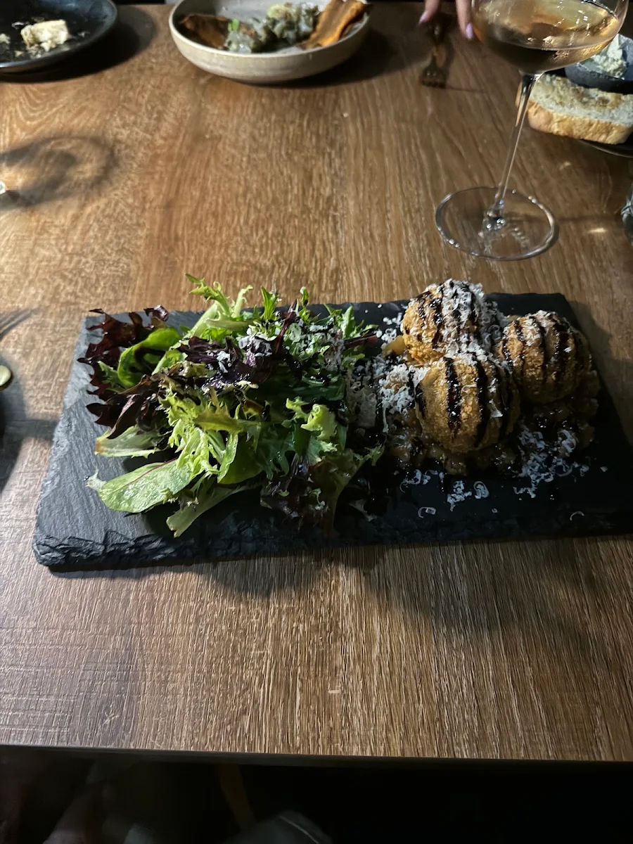 Highlights, Ezra Restaurant and Bar