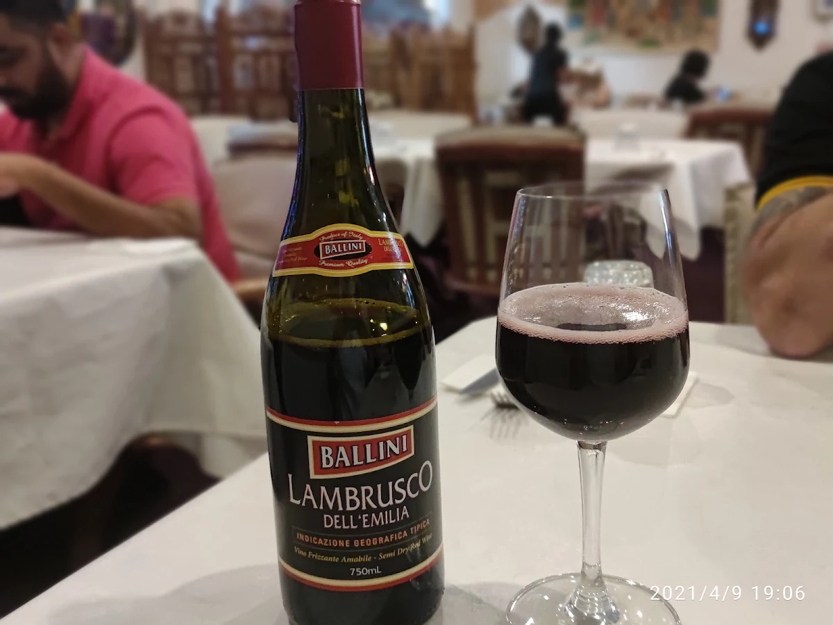 Wine, Tandoori Village